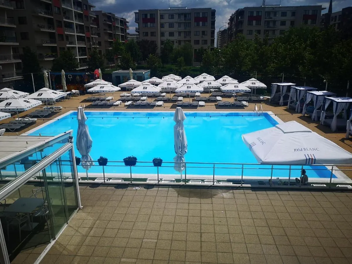 Alex Mnl Lux Apartment 2 Free Parking contacts